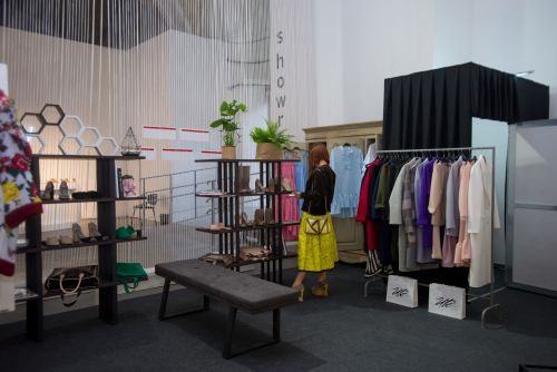 Рідна мода & рідні меблі: showroom на Ukrainian fashion week SS 18