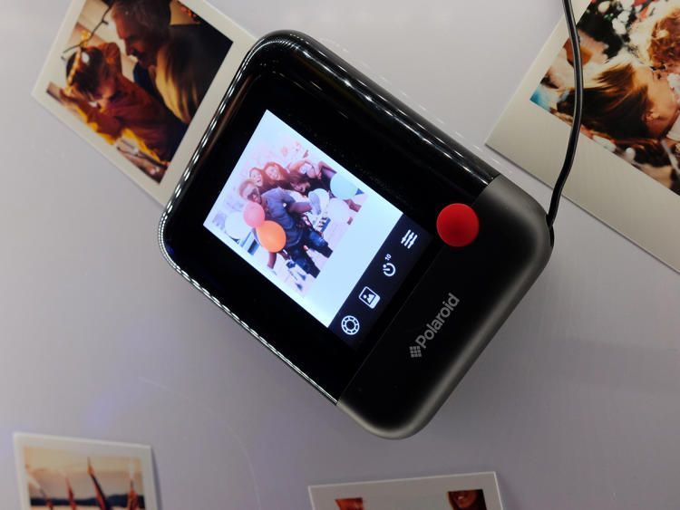 Polaroid Pop: миниатюрная камера со встроенным принтером