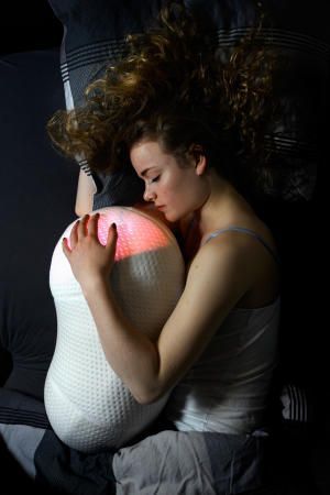 Вдох-выдох: дышащая подушка Somnox, которая помогает уснуть