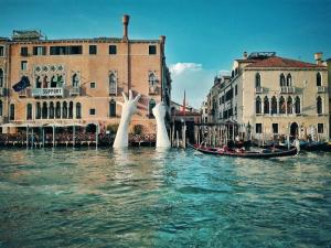 «Поддержка» Венеции от Лоренцо Куина