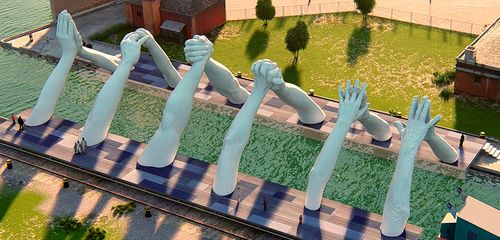 «Строим мосты» — скульптура Лоренцо Куинна для Венецианской биеннале