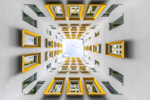 Архитектурная симметрия Вены: фотопроект Жолта Хлинки