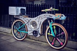 «Кухня» на колесах или уникальный велосипед из кухонных принадлежностей