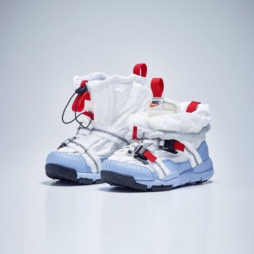 Nike створили кросівки для прогулянок по Місяцю. Їх вартість 510 доларів