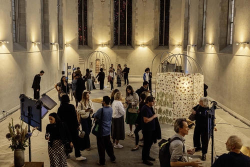 Три сади пам’яті: український дизайн представили у церкві Wasserkirche в Цюриху

