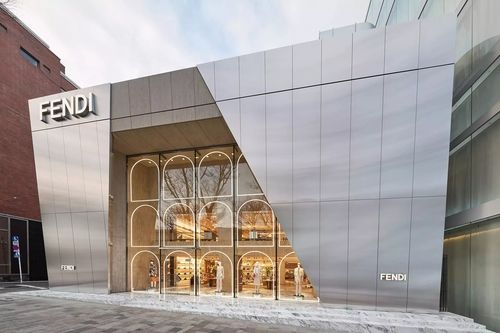 Флагманський бутик Fendi в Японії