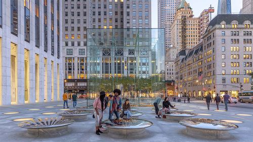 Foster + Partners обновили флагманский Apple в Нью-Йорке