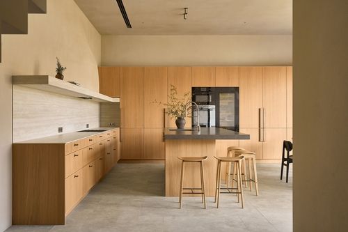 Shift House від Sivak+Partners: мінімалізм як цілісна архітектурна позиція 