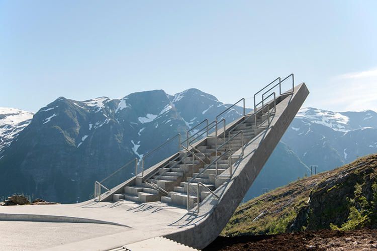 Utsikten — космическая смотровая площадка в Норвегии