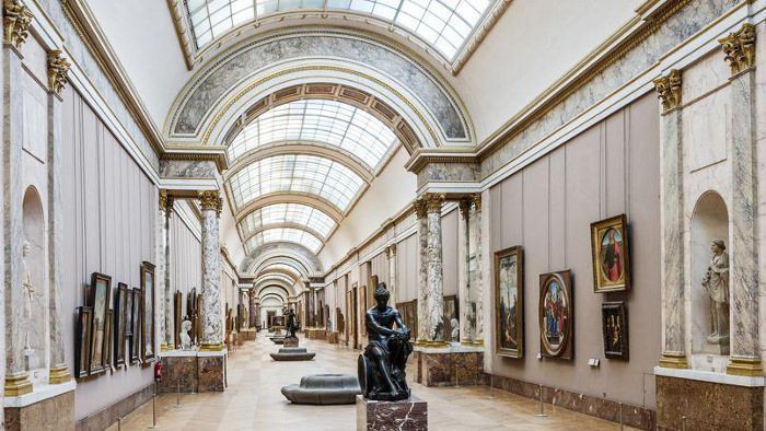 Лувр, зал итальянской живописи