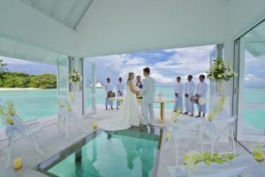Океан любви: свадебная часовня «над водой»