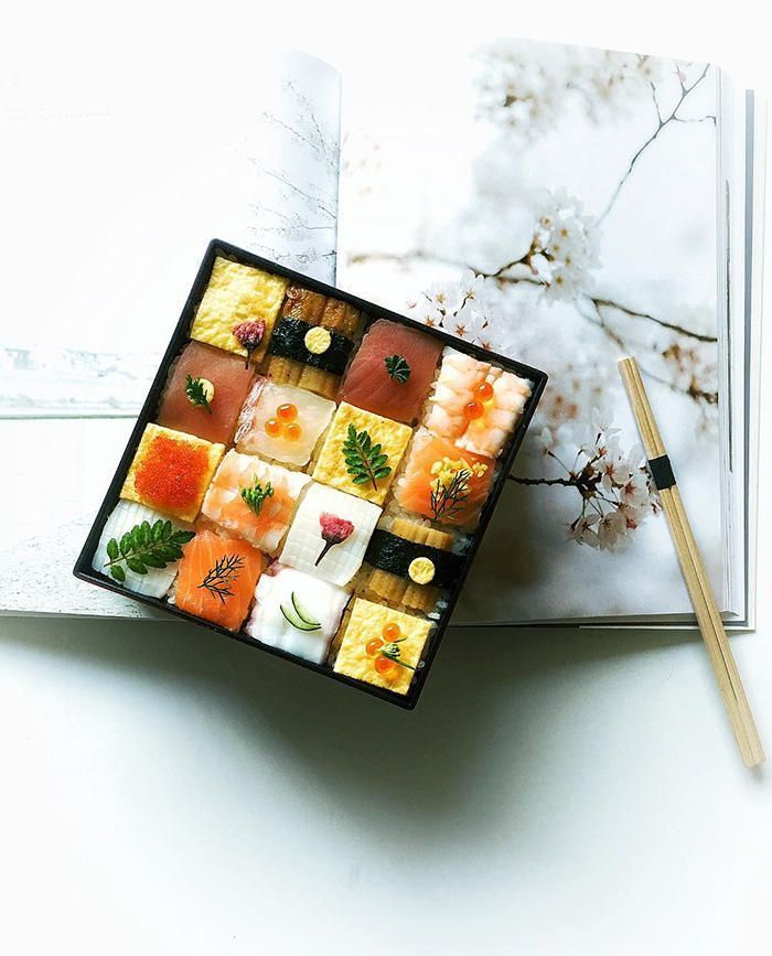 Мозаичные панно из суши-сетов
