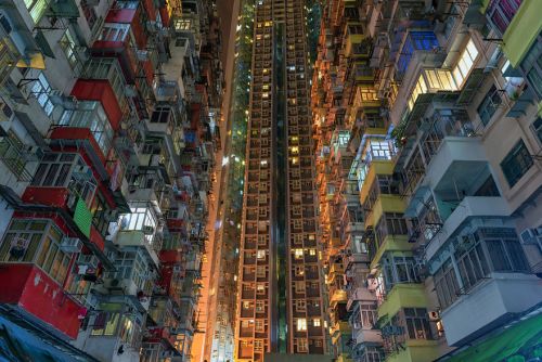 «Плотность застройки»: серия архитектурных снимков Гонконга от Дитриха Херлана