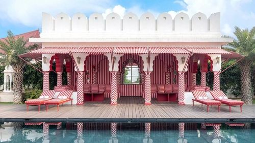 Яскравий витвір максималізму: готель Villa Palladio від Марі-Анн Удежанс