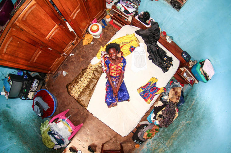 Фотограф показал, как выглядят комнаты молодых людей из 55 стран мира