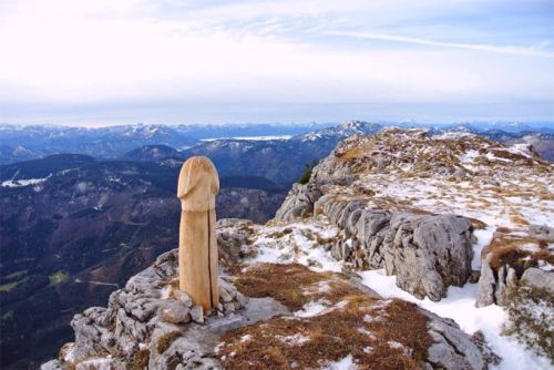 Новый 2-х метровый артефакт в горах Австрии