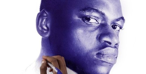 Нигериец Патрик Онеквере создает реалистичные портреты шариковой ручкой