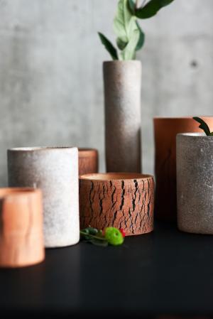 Коллекция керамических ваз от Настаси Амаи