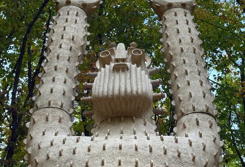 У музеї Львова з’явилася 7-метрова скульптура від студії MAKHNO 