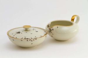 Еда с муравьями: оригинальная посуда от Ивлин Браклоу