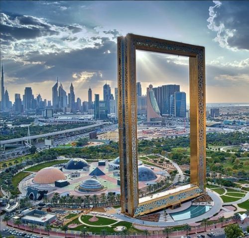 Самая большая картинная рама в мире появилась в Дубае