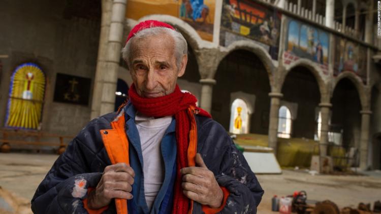 Терпение и труд: испанец на протяжении 55 лет сам строит собор
