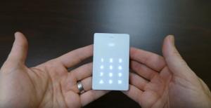 Light Phone – телефон размером с кредитную карту